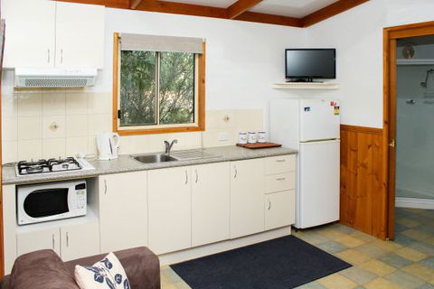 Beechworth Cabins - Australia Accommodation 6