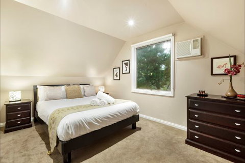 Briars Cottage Daylesford - Australia Accommodation 5