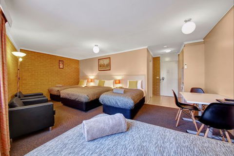 Central Deborah Motel - Australia Accommodation 7