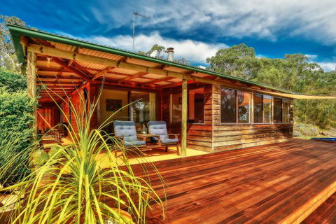 Coach House Hill Cottage - Australia Accommodation 1