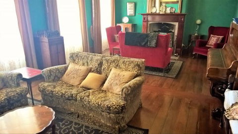 Crown And Anchor Inn - Australia Accommodation 3