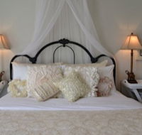 Garden Cottage B and B - Australia Accommodation