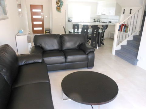 Oaklands Junction - Australia Accommodation 1