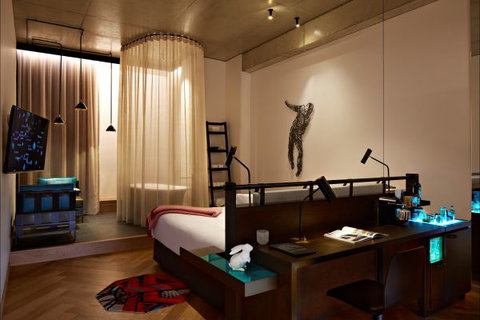 QT Melbourne - Australia Accommodation 0