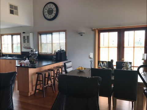 Rutherglen Christmas Trees Farm Stay - Australia Accommodation 2