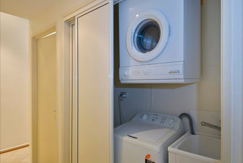 Saltwater Luxury Apartments - Australia Accommodation 9