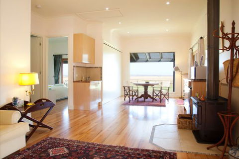 Sanctuary@Waratah - Australia Accommodation 2
