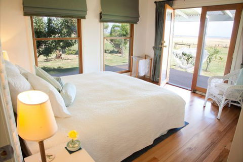 Sanctuary@Waratah - Australia Accommodation 5