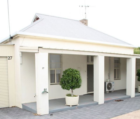 Squatters Cottage - Australia Accommodation 0