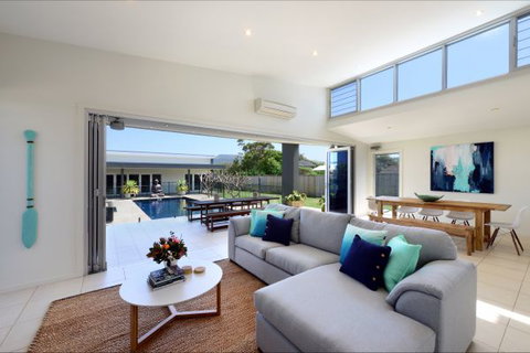 Sundara Beach House - Australia Accommodation 2