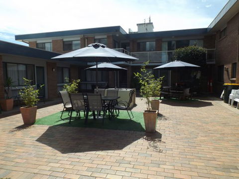Surfside Holiday Apartments - Australia Accommodation 2