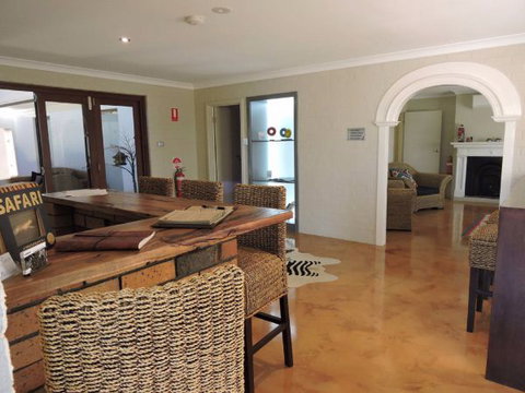 Zebras - Australia Accommodation 0
