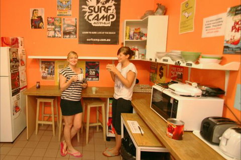 Zing! Backpackers Hostel - Australia Accommodation 4