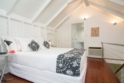 Port Douglas Cottage & Lodge - Australia Accommodation 5