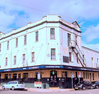 Caledonian Hotel - Australia Accommodation