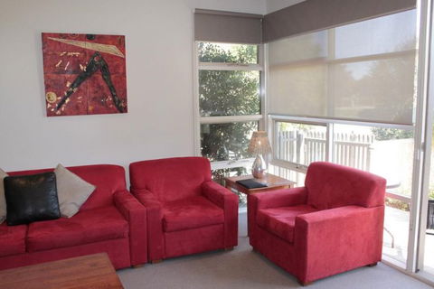 Central Shepparton Apartments - Australia Accommodation 4