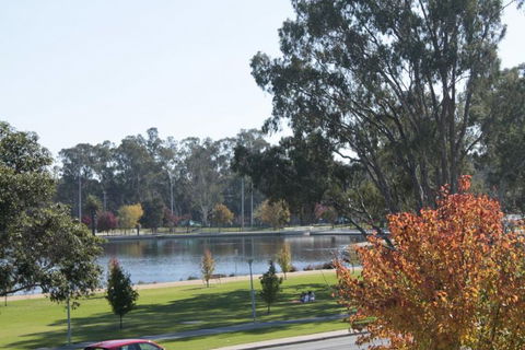 Central Shepparton Apartments - Australia Accommodation 9