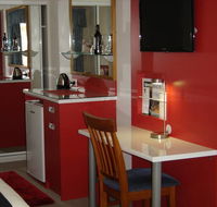 Avaleen Lodge Motor Inn - Australia Accommodation