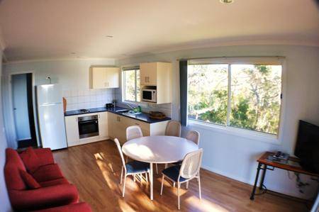 Beach Cabins Merimbula - Australia Accommodation 6