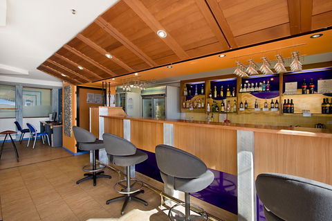 Beach House Seaside Resort - Australia Accommodation 8