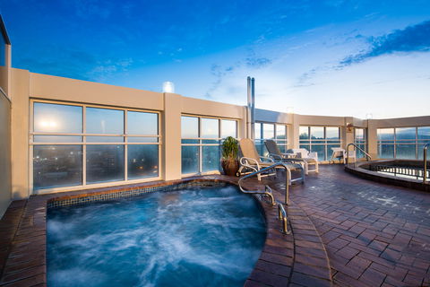 Beachcomber International Resort - Australia Accommodation 3