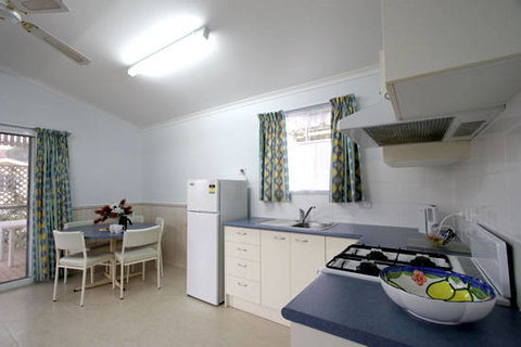 Beachfront Holiday Resort - Australia Accommodation 10