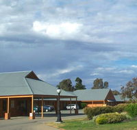 Bishop's Lodge Motor Inn - Australia Accommodation