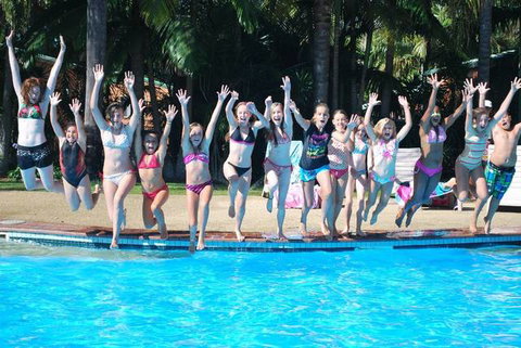 Blue Dolphin Holiday Resort - Australia Accommodation 10