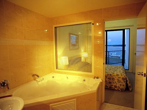 Boathouse Resort Tea Gardens - Australia Accommodation 1