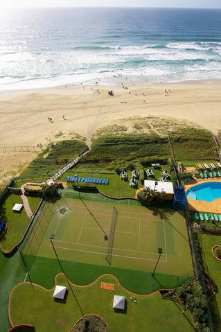 Breakers North - Absolute Beach Front Holiday Apartments - Australia Accommodation 1
