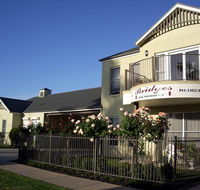 Bridges on Meninya Motel  Apartments - Australia Accommodation