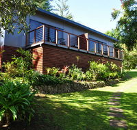 Broad Leaf Villas - Australia Accommodation