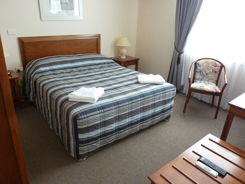 Burke & Wills Motor Inn - Australia Accommodation 4