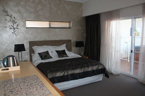 Burns Beach Bed And Breakfast - Australia Accommodation 3