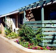 Carnarvon Central Apartments - Australia Accommodation