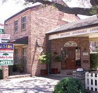 Cedar Lodge Motel - Australia Accommodation