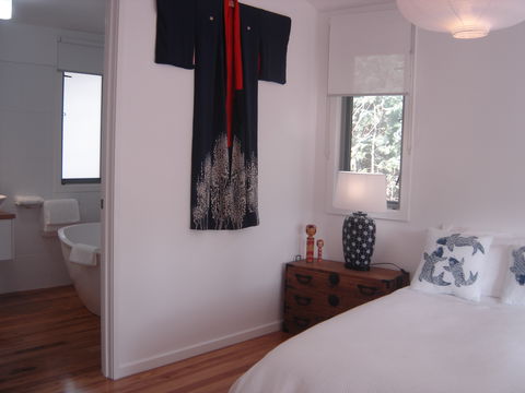 Dalrymples Guest Cottages - Australia Accommodation 7