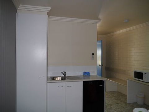Emu Park Motel - Australia Accommodation 6