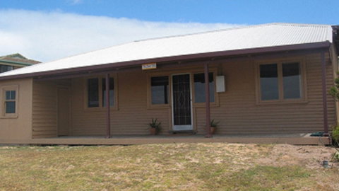 Dunes Villa - Australia Accommodation 0