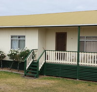 Higgins Holiday Home - Australia Accommodation