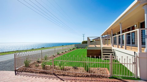Al Mare - Australia Accommodation 0