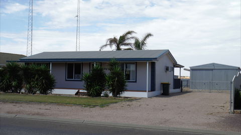 Sea, Salt, Sands And Palms - Australia Accommodation 0