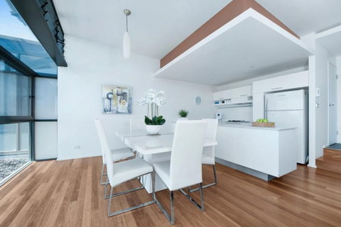 One Mile Retreat - Australia Accommodation 2