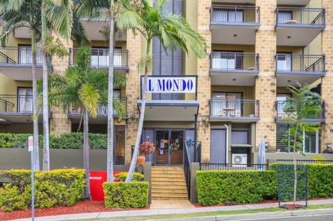 Il Mondo Boutique Hotel - Australia Accommodation 0