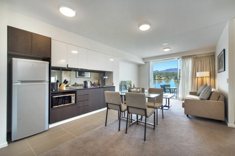 Empire Apartment Hotel - Australia Accommodation 22