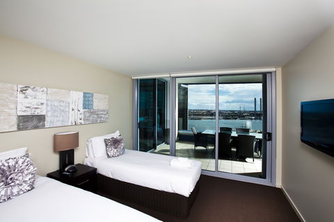 Docklands Apartments Grand Mercure - Australia Accommodation 2