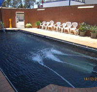 Dragon Phoenix Resort  Restaurant - Australia Accommodation