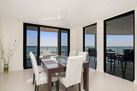 Eagles Nest - Australia Accommodation 3