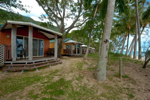 Ellis Beach Oceanfront Bungalows & Caravan Pk - Australia Accommodation 2