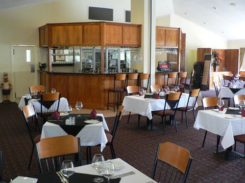 Emerald Explorers Inn - Australia Accommodation 5